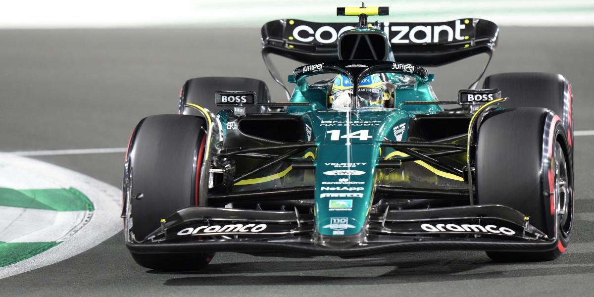 Alonso no afloja y es 2º en Jeddah tras Verstappen