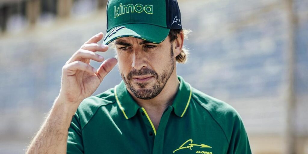 Alonso no esconde su ilusión y asegura que el coche tiene margen de mejora