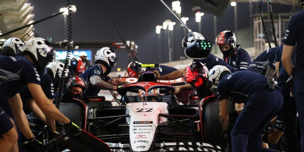 AlphaTauri niega que estén en venta