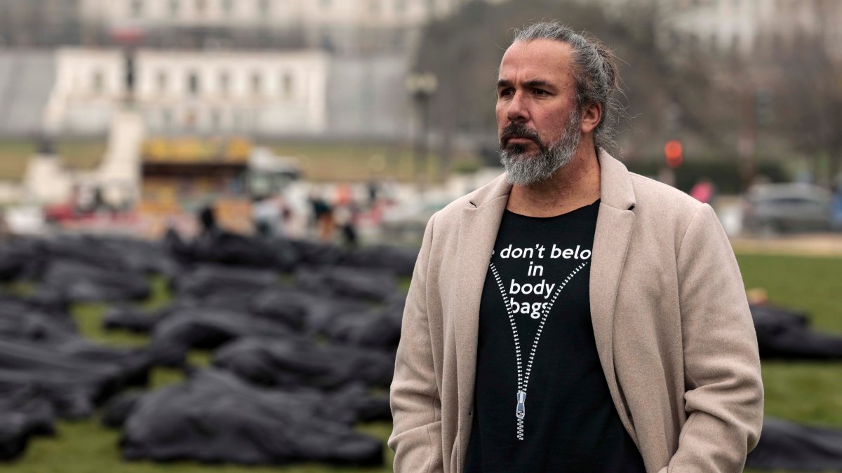 Arrestan a Manuel Oliver, padre de una de las víctimas de Parkland