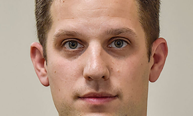 Arrestan a periodista del Wall Street Journal por cargos de espionaje
