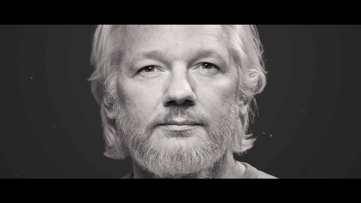“Assange: cuatro días en los que rozó la libertad”, un documental de EL PAÍS