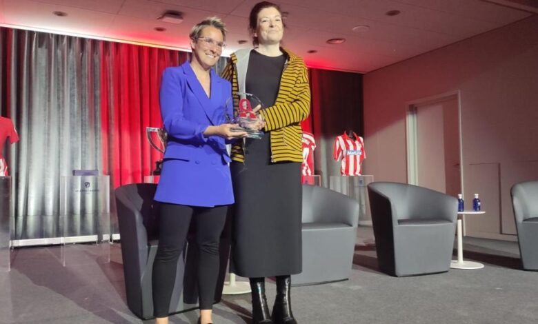 Atleti en Femenino homenajeó a Priscila con Almudena Grandes en el recuerdo