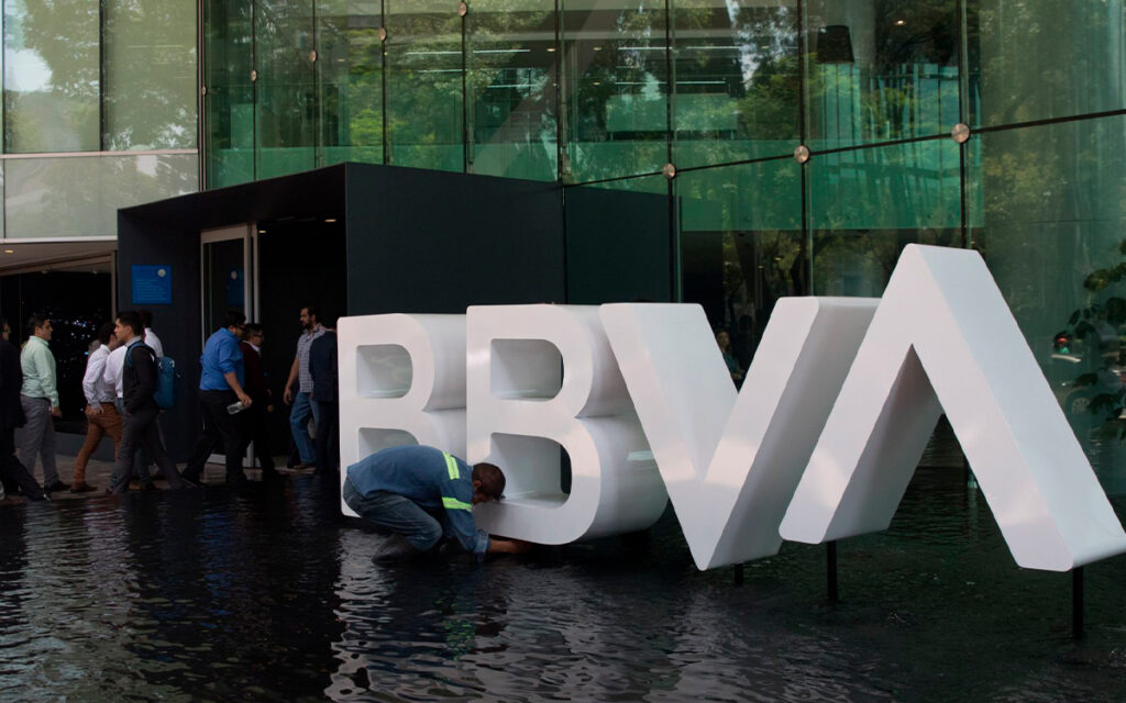 BBVA aumenta previsión de crecimiento en 2023 de 0.6% a 1.4%
