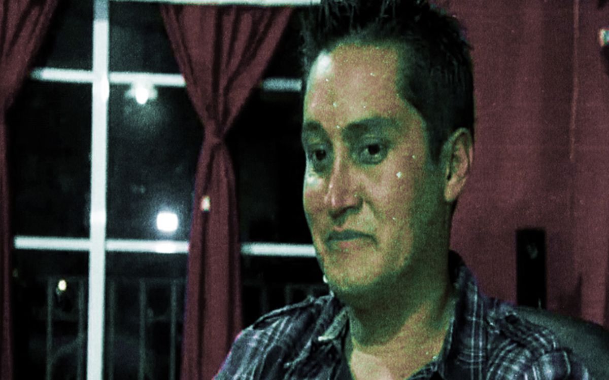 Bajo el lirio, la desaparición forzada ya no está solo en la tierra | Reportaje