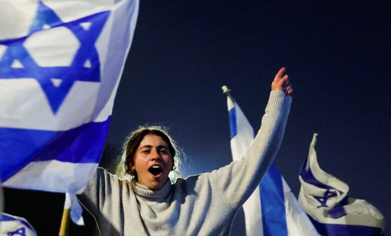 Bancos, empresa eléctrica y alcaldía de Tel Aviv se suman a huelga en Israel