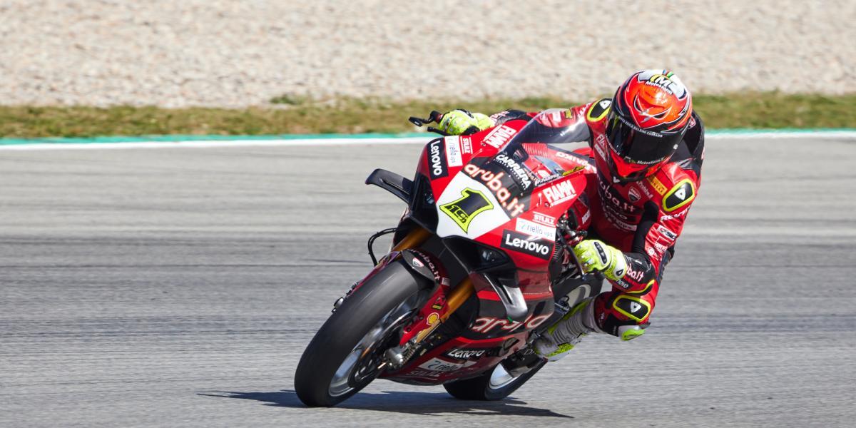 Bautista cierra el test de Barcelona rozando el récord