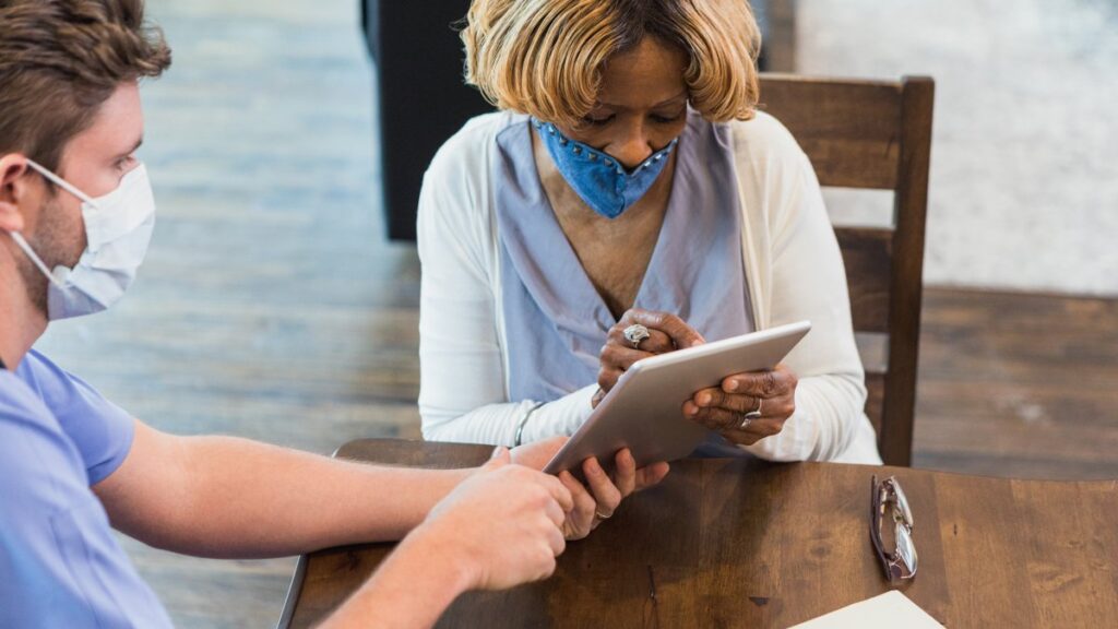 Beneficiarios de Medicare pagarían menos por 27 medicamentos en abril