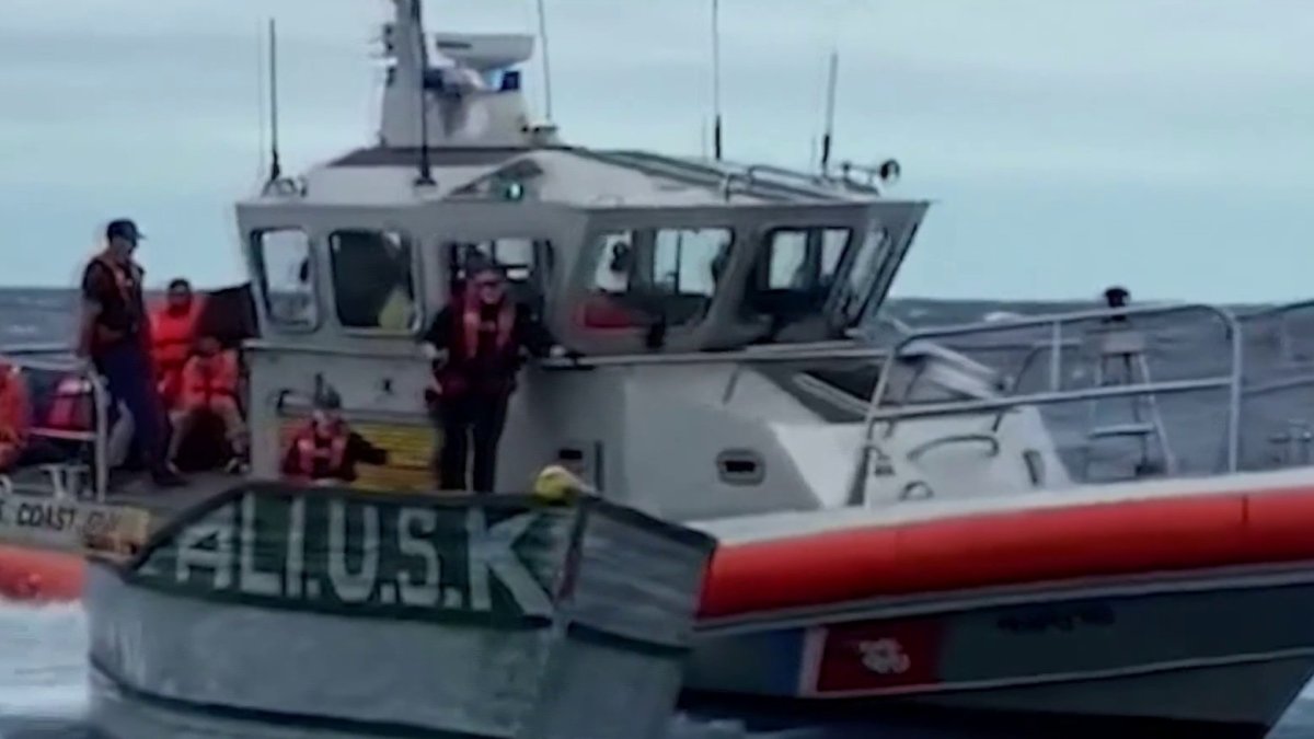 Buscan a desaparecido tras accidente de migrantes en estrecho de Florida