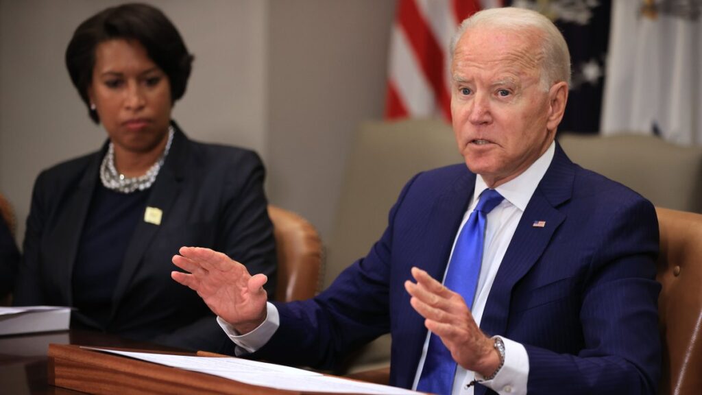 Cámara Baja vota sobre ley criminal de DC tras giro de Biden