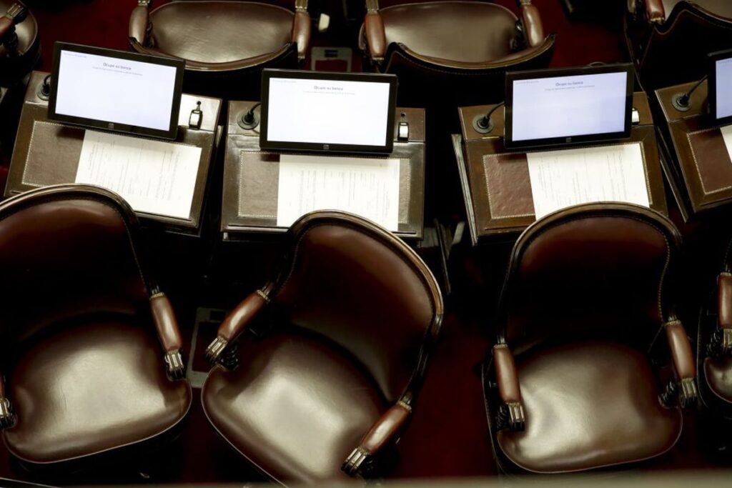 Cinco semanas de sesiones extraordinarias en el Congreso argentino para votar dos leyes