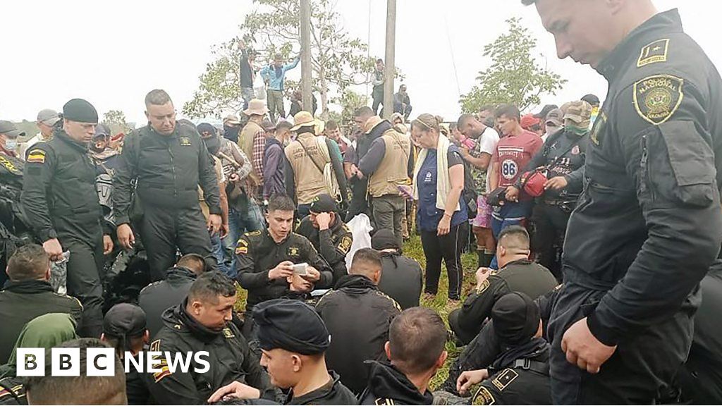 Colombia: Mire: Policía secuestrada en protesta en Colombia