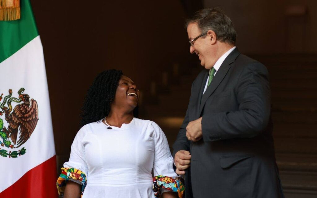 Colombia reconoce al ELN al cerrar negociaciones en México