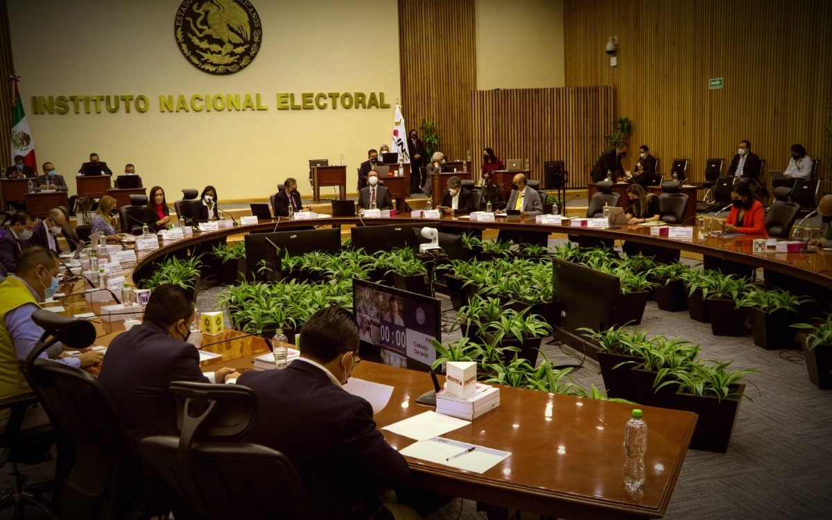 Conoce a los finalistas para ser consejeros del INE