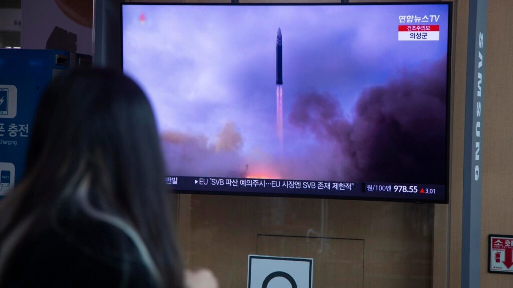 Corea del Norte lanza dos misiles balísticos de corto alcance al mar de Japón