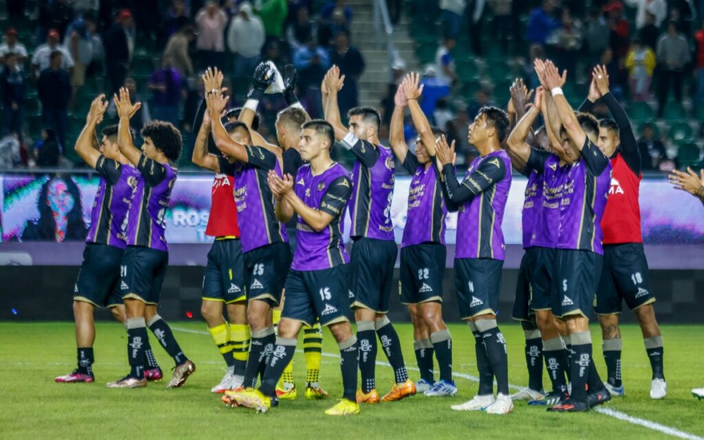 Cruz Azul de 'Tuca' Ferretti sufre descalabro frente a Mazatlán