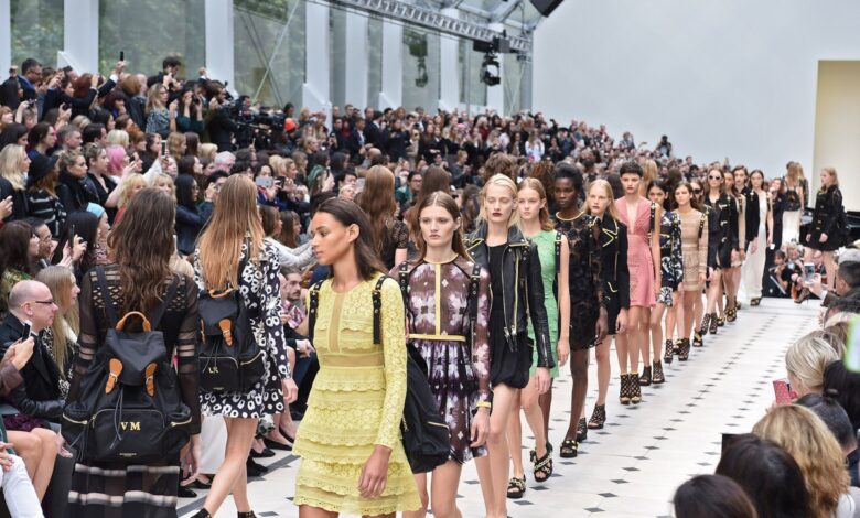 Deep Agency muestra los peligros de aplicar IA a la industria de la moda