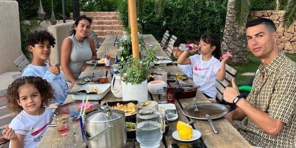 Descubre la bebida saludable favorita de los futbolistas y sus familias