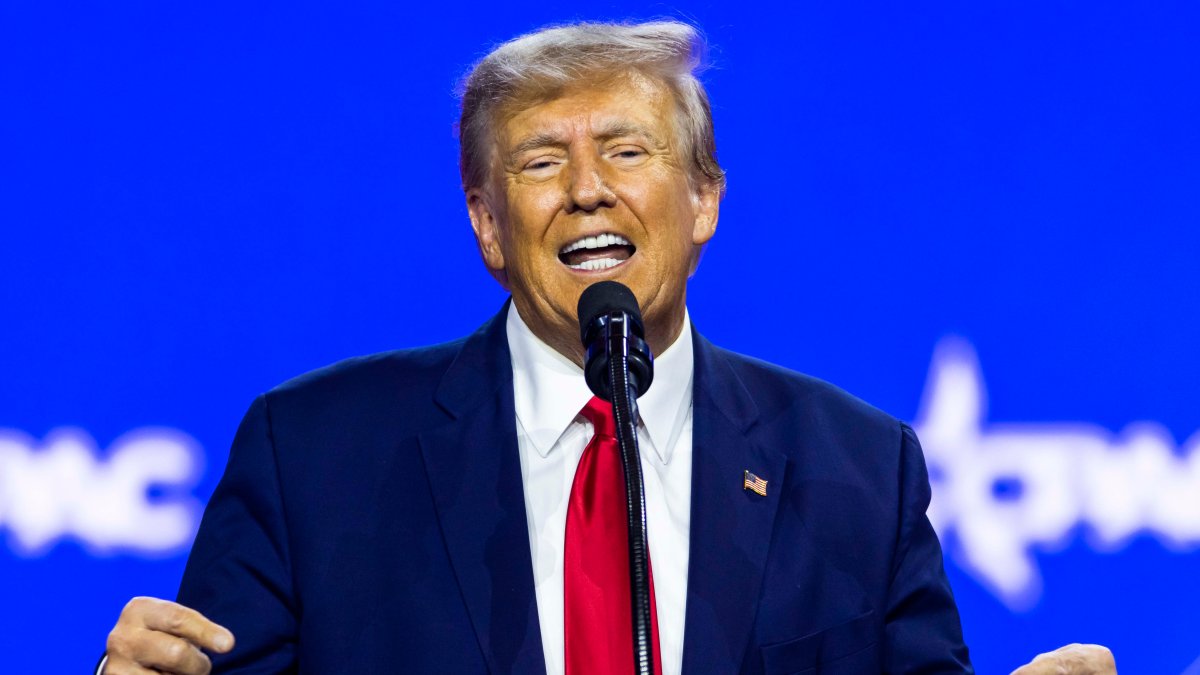 Donald Trump acusa a Joe Biden de estar relacionado con la investigación por parte de la Fiscalía de Manhattan