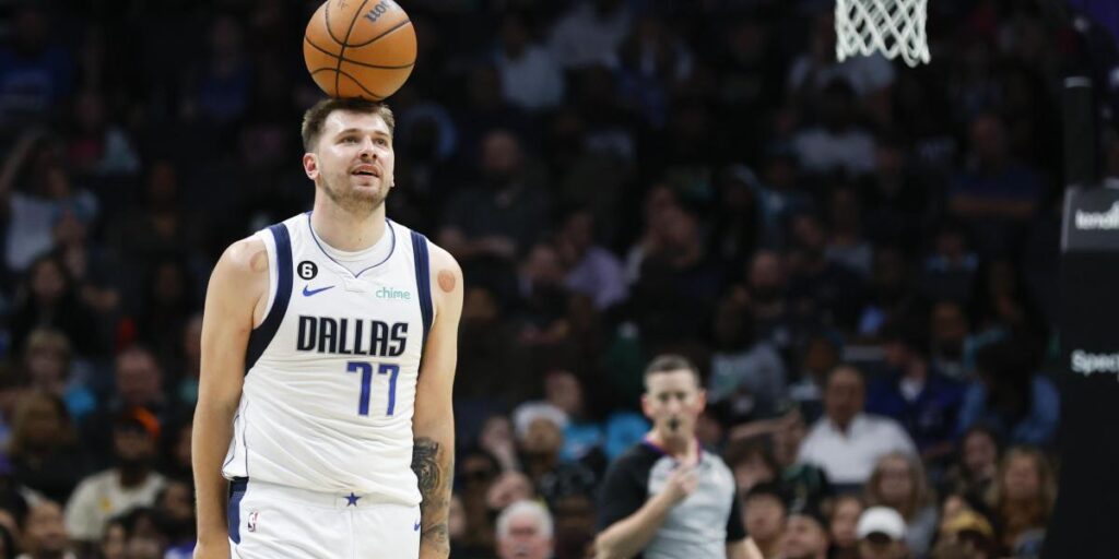 Doncic tampoco ayuda: "blasfemias" contra los árbitros y sanción