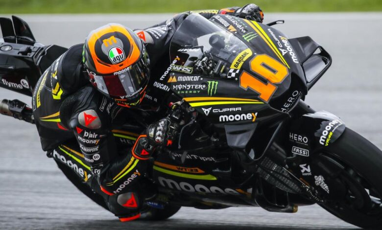 Ducati arrasa al llegar al ecuador de la jornada; Márquez, lejos
