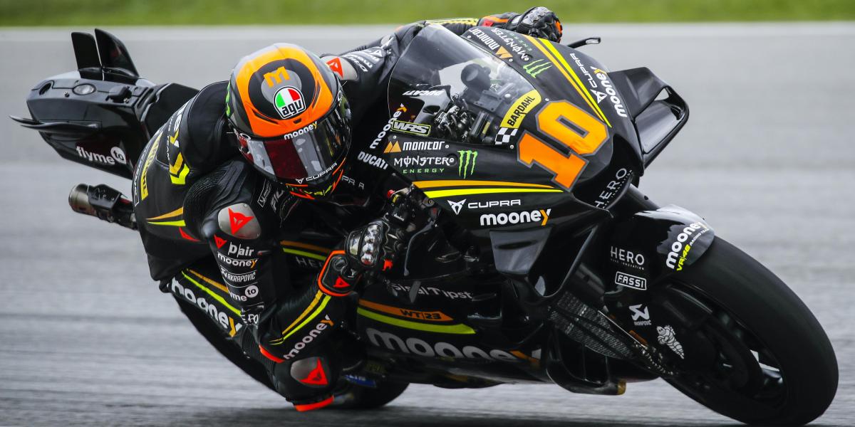 Ducati arrasa al llegar al ecuador de la jornada; Márquez, lejos