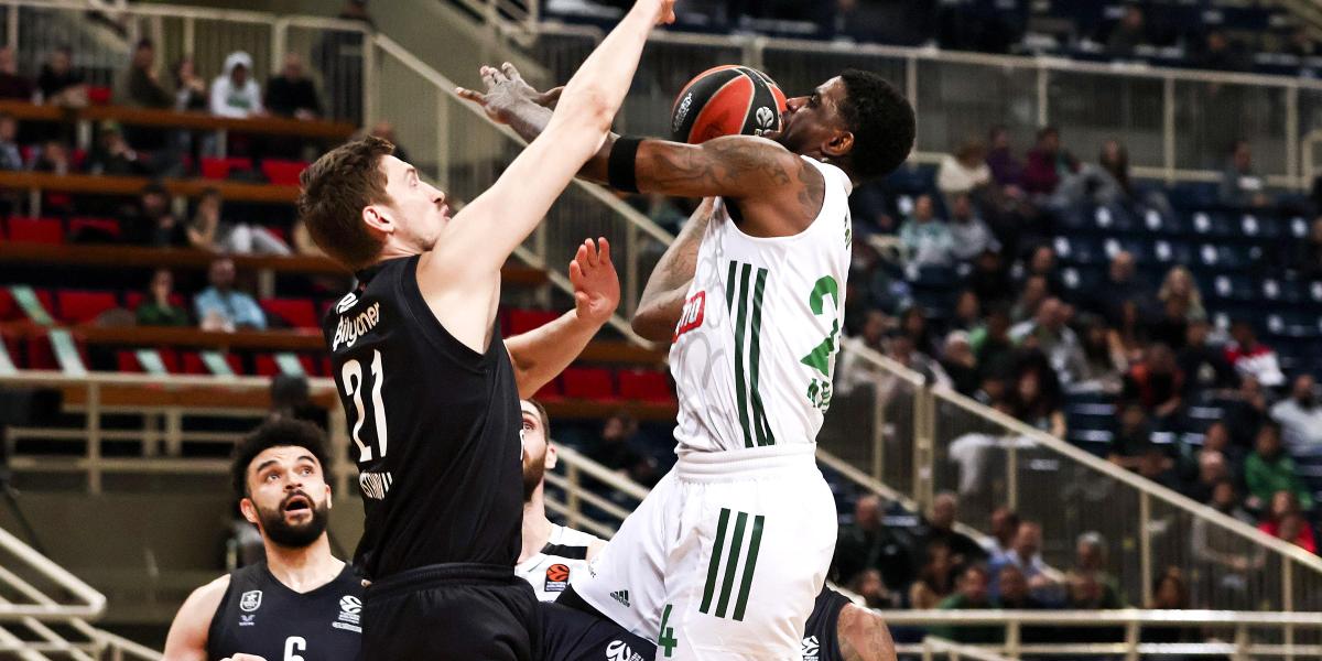 Dwayne Bacon tampoco estará contra el Barça