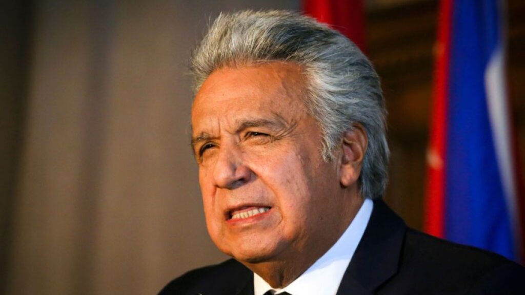 Ecuador: ordenan el arresto del expresidente Lenín Moreno