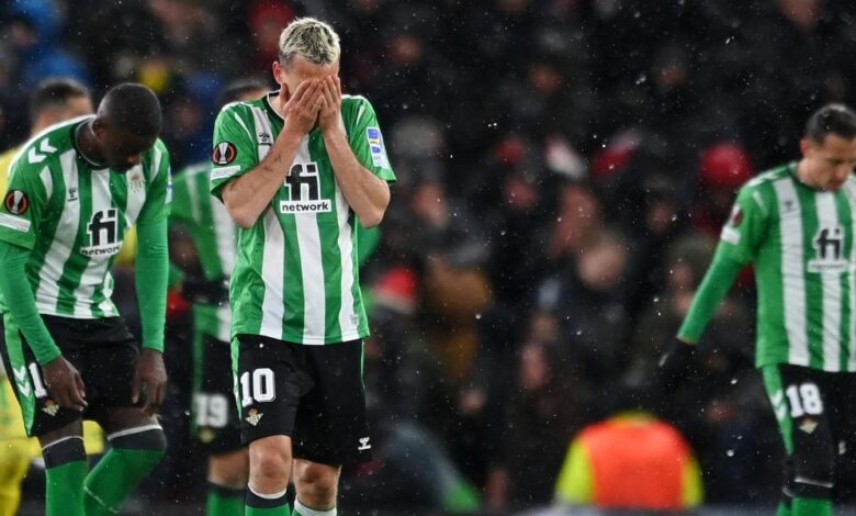 El Betis solo aguantó una parte en Old Trafford