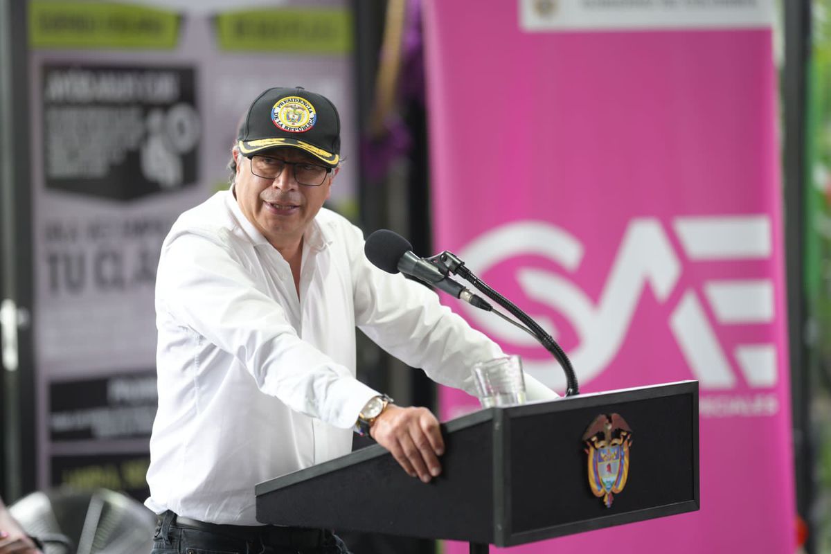 El ELN le hace jaque a la paz total de Petro