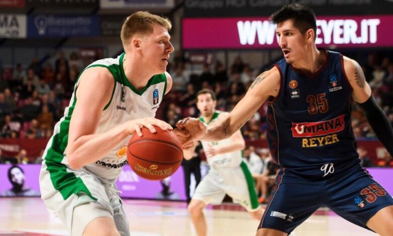 El Joventut gana en Venecia y aún puede ser primero
