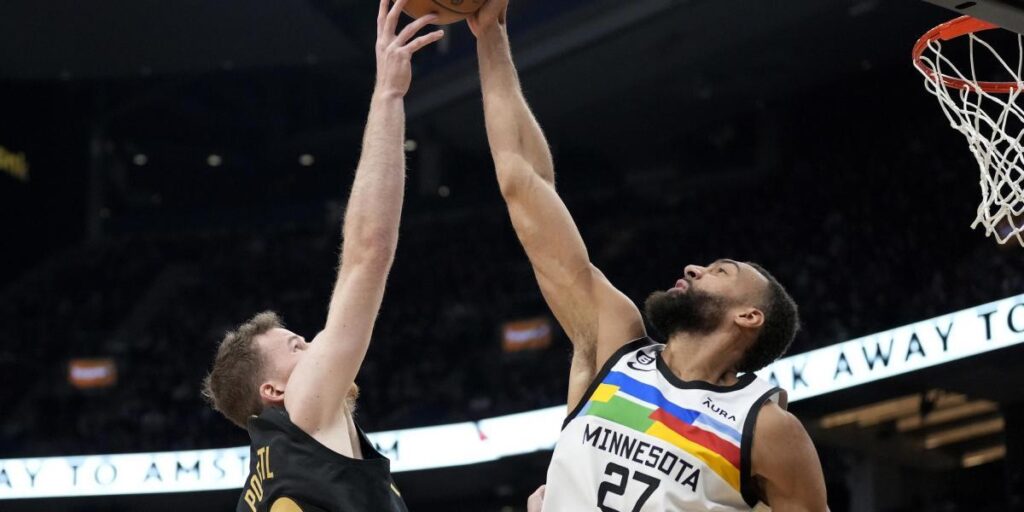 El ambicioso proyecto de los Timberwolves se tambalea aún más en Toronto