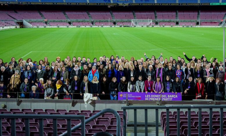 Empleadas y socias del Barça debaten la presencia femenina en el club