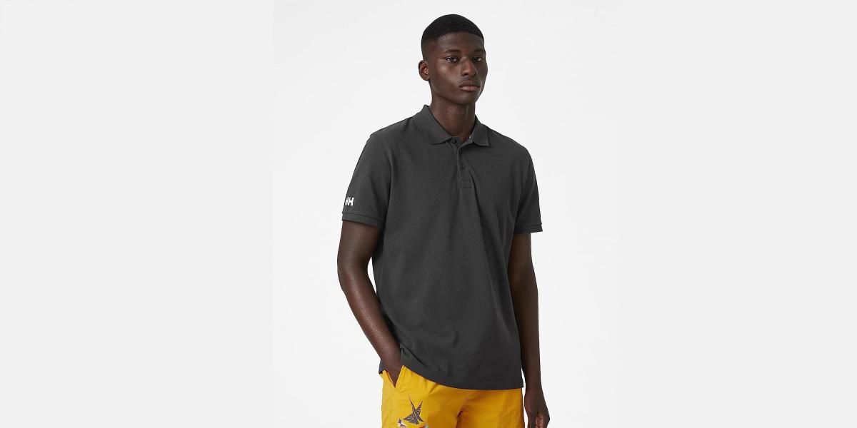 Este polo Helly Hansen se ha convertido en el chollo del día en Amazon