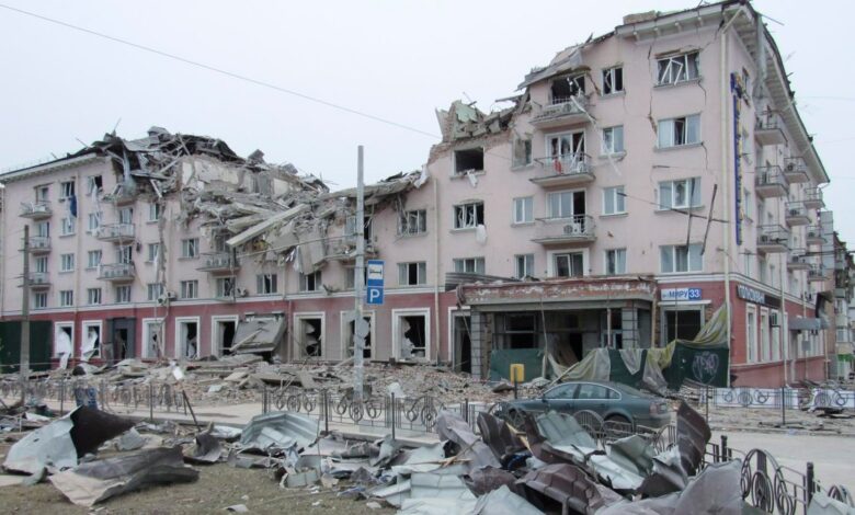 Fuerzas rusas atacan edificio residencial en Zaporiyia: al menos dos muertos y una cifra indefinida bajo escombros