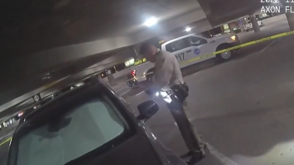 Hallan cadáver de una mujer 23 días después en un estacionamiento de Las Vegas