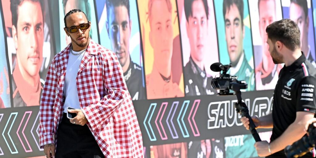 Hamilton admite lo que pensó el primer día que vio su Mercedes de 2023