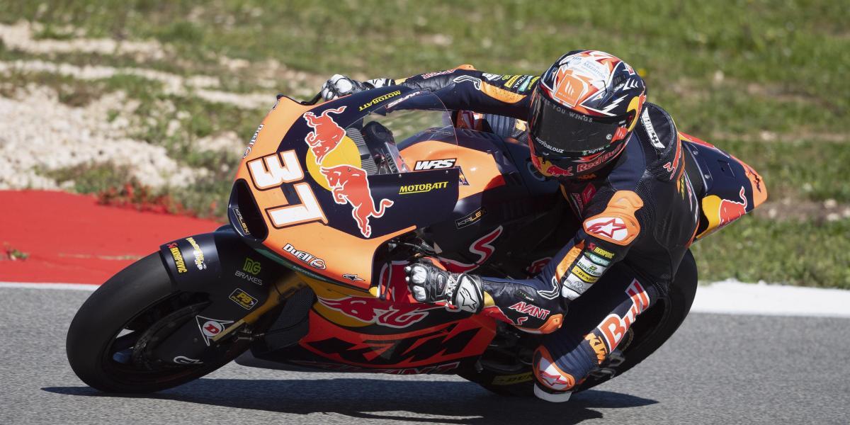 Holgado y Acosta empiezan mandando en Portimao