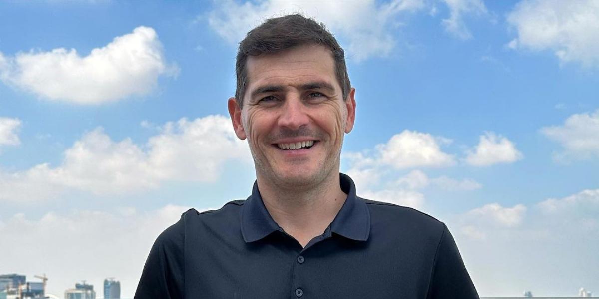 Iker Casillas, 'pillado' con otra mujer paseando por las calles de Madrid