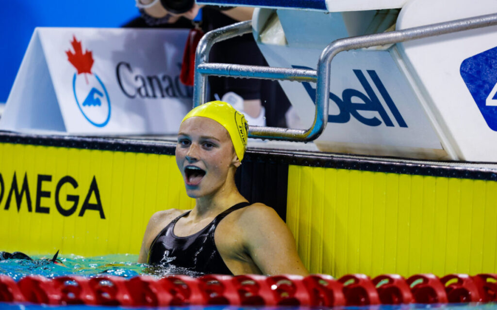 Impone canadiense un nuevo récord mundial de 400 metros libres a los 16 años | Video