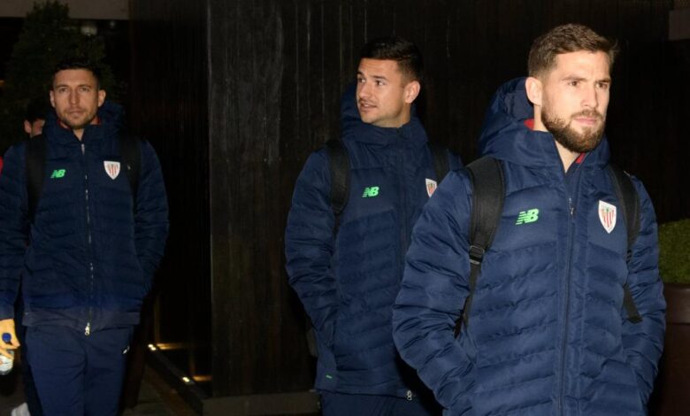 Iñigo Martínez vuelve al once titular del Athletic