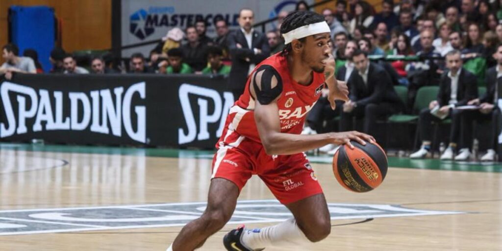 Jerrick Harding consigue la quinta máxima anotación de este siglo