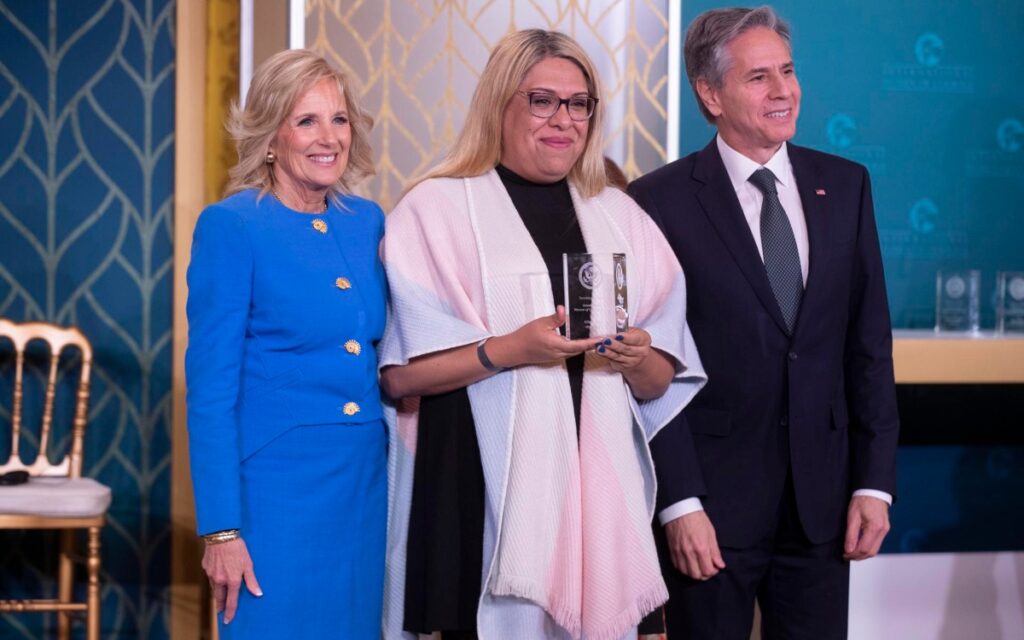 Jill Biden premia a 11 'mujeres valientes'