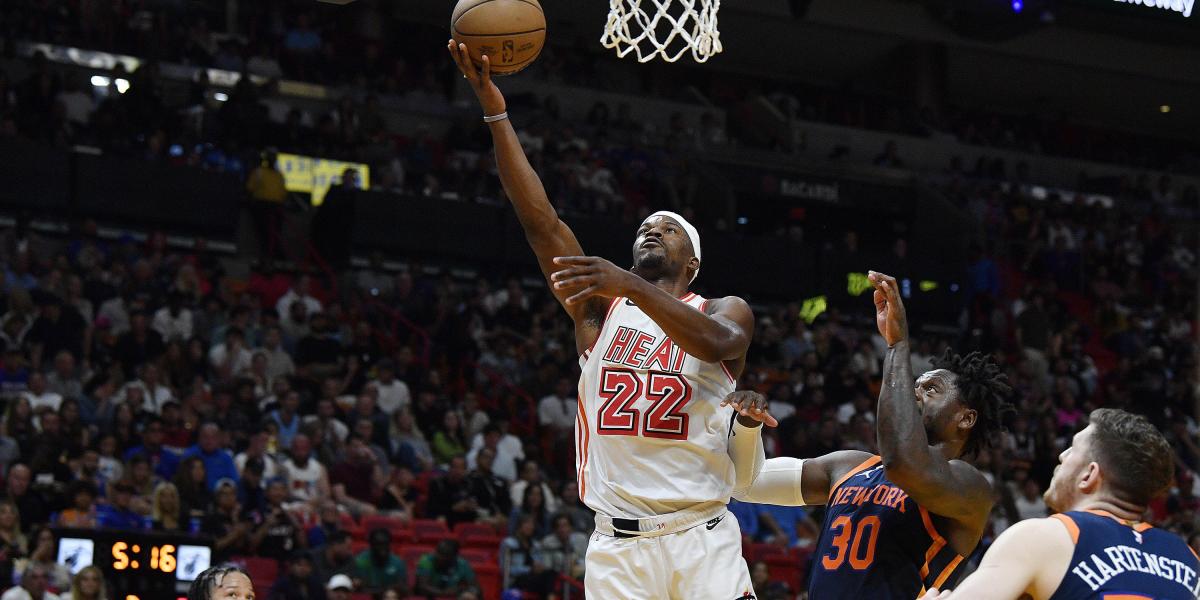 Jimmy Butler sitúa a los Heat en órbita de playoffs