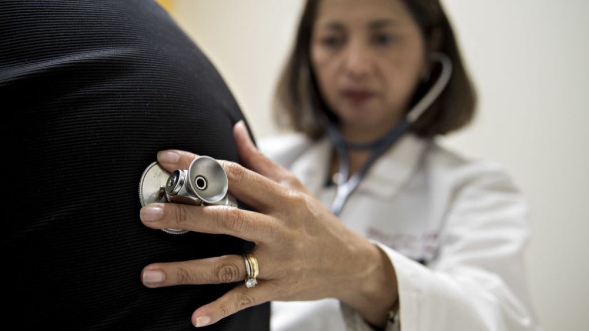 Juez federal bloquea provisión de Obamacare que requiere cobertura del cuidado preventivo