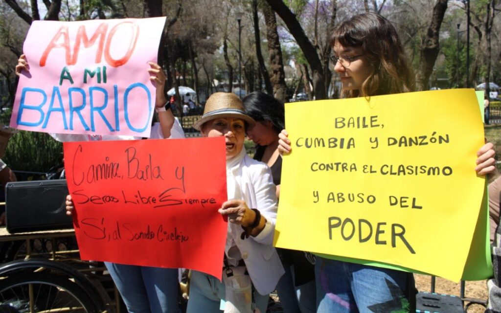 Juez ordena a Sandra Cuevas permitir bailes en Kiosco Morisco