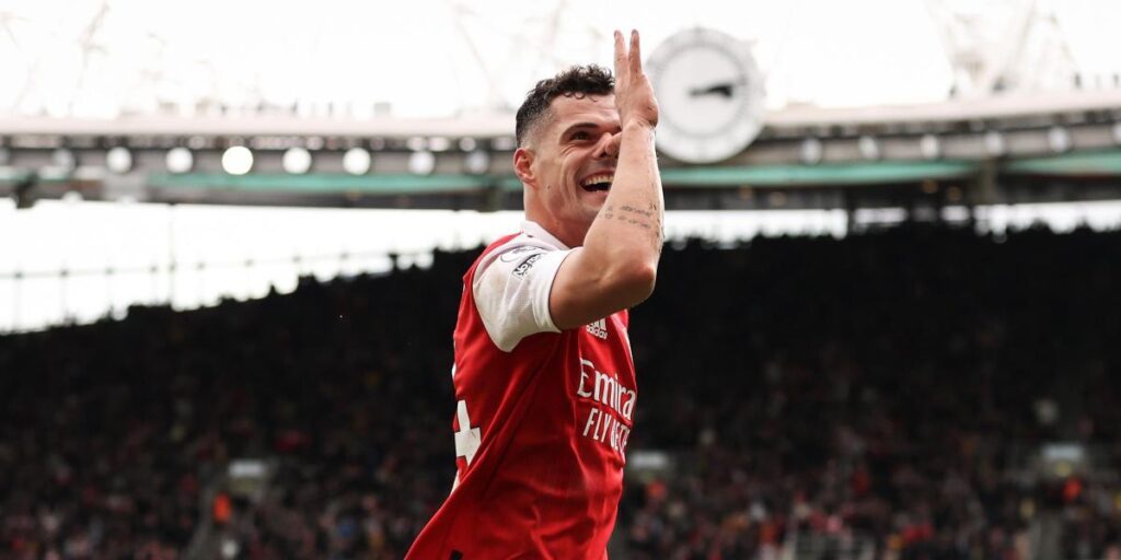 La Premier elude millones en impuestos