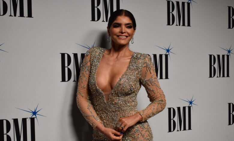 La cantautora mexicana Ana Bárbara recibe el “Premio Ícono” de los BMI Latin Awards