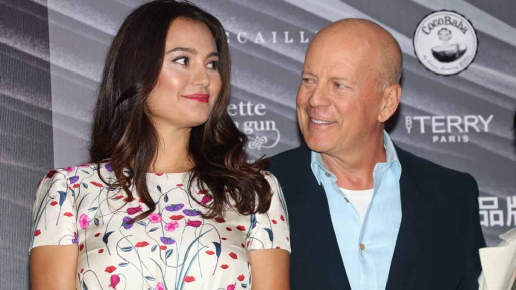 La esposa de Bruce Willis hace un emotivo pedido a los periodistas