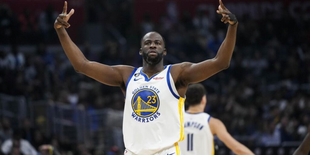 La hilarante reacción de Draymond Green a la burla de Irving a Brooks